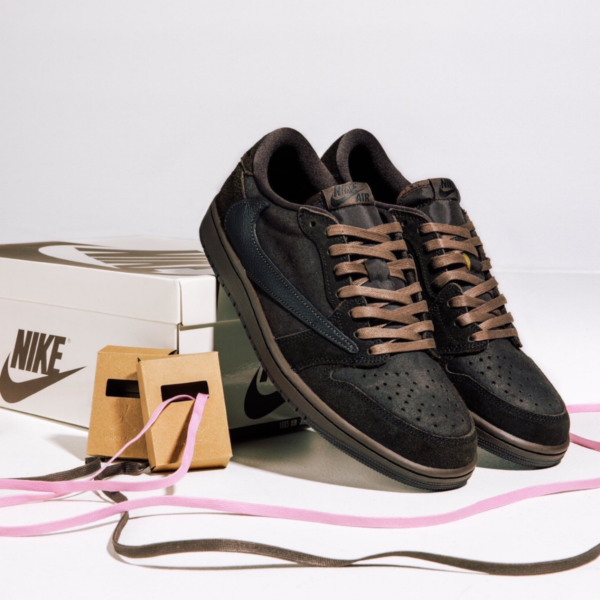 Jordan 1 Retro Low OG SP "Travis Scott Velvet Brown" - Imagen 4