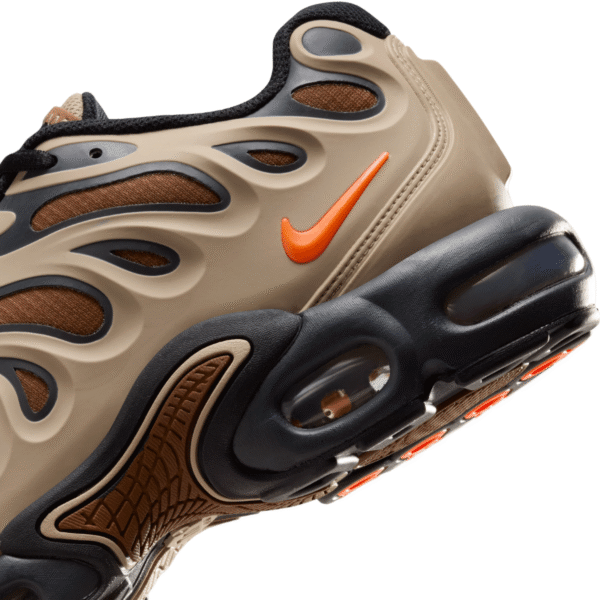 Nike Air Max Plus Drift "Khaki Sanddrift" - Imagen 4